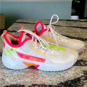 Girls youth Jordan sneakers size 4.